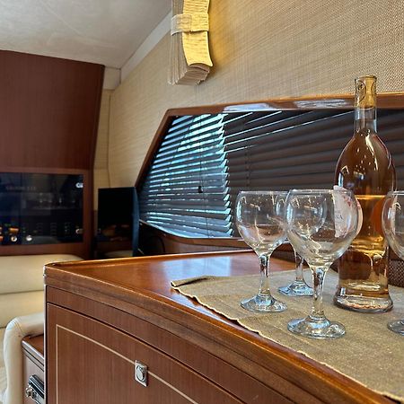 Hotel Yacht Pegasus II Barcelona Zewnętrze zdjęcie